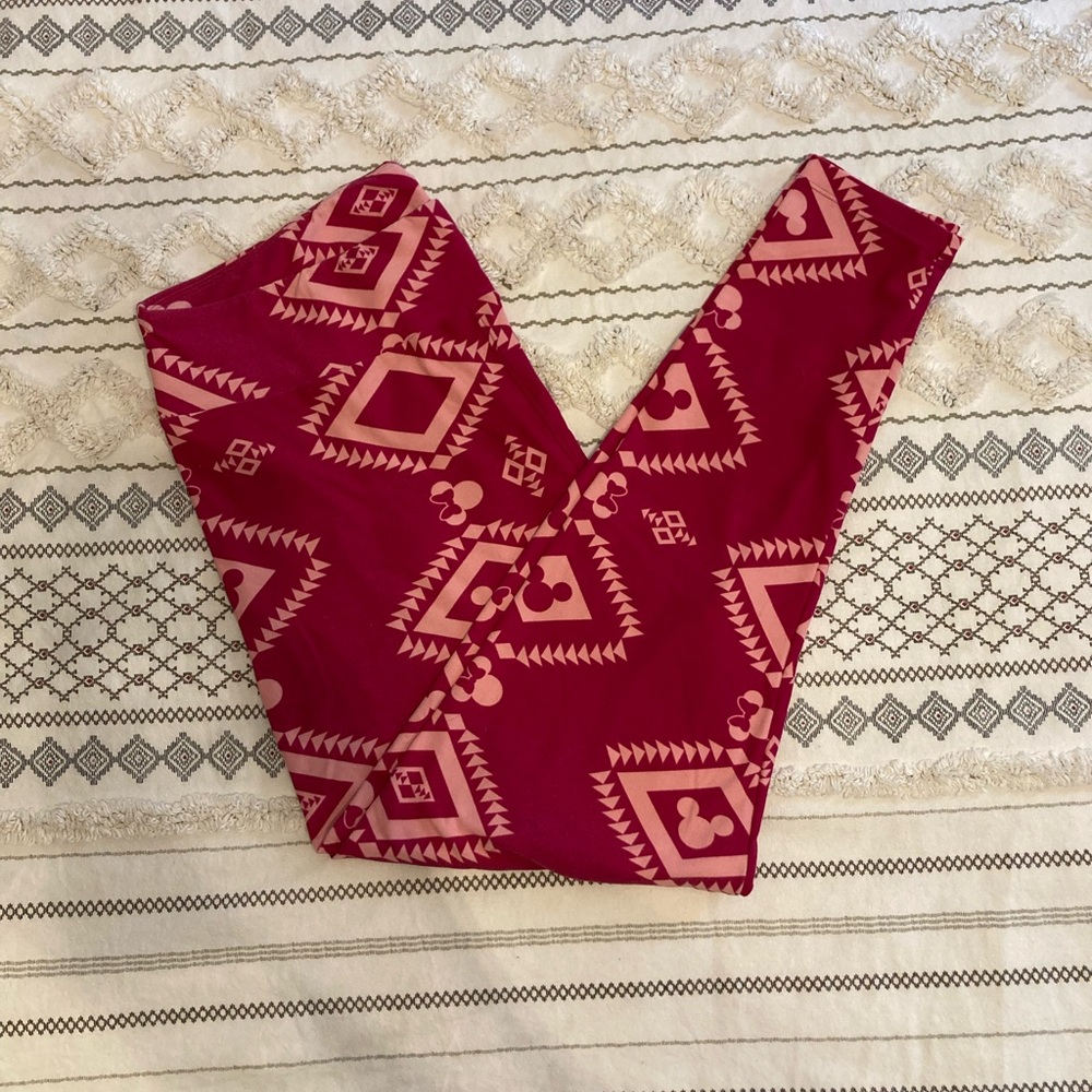 Geometric Minnie Mouse TC2 LulaRoe Leggings